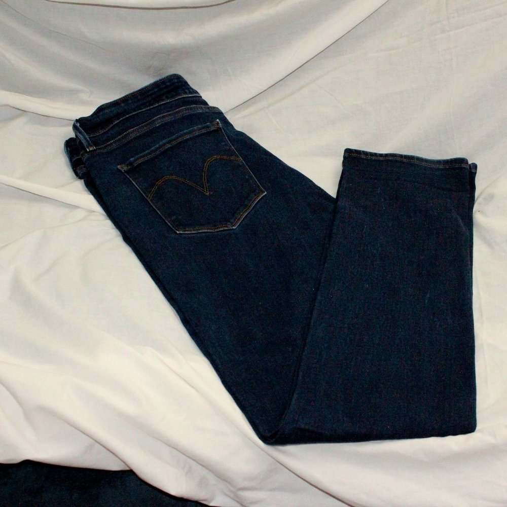 Levi's Mid Rise Skinny Dark Blue sz16